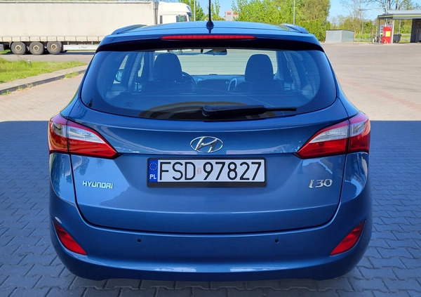 Hyundai I30 cena 39999 przebieg: 74338, rok produkcji 2015 z Drezdenko małe 781
